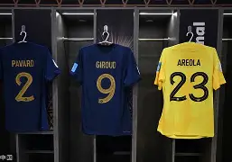 英雄联盟-包含本菲卡内部会议纪要流出——今晚迎来里程碑，法国杯使命明确，更衣室氛围转暖的词条